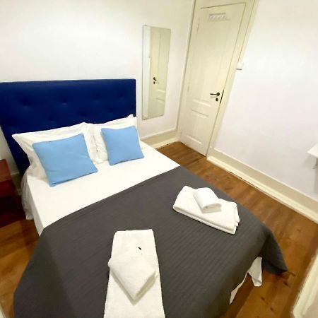 ליסבון Relax Chiado 3 - Cute Little Double Room With Shared Bathroom מראה חיצוני תמונה
