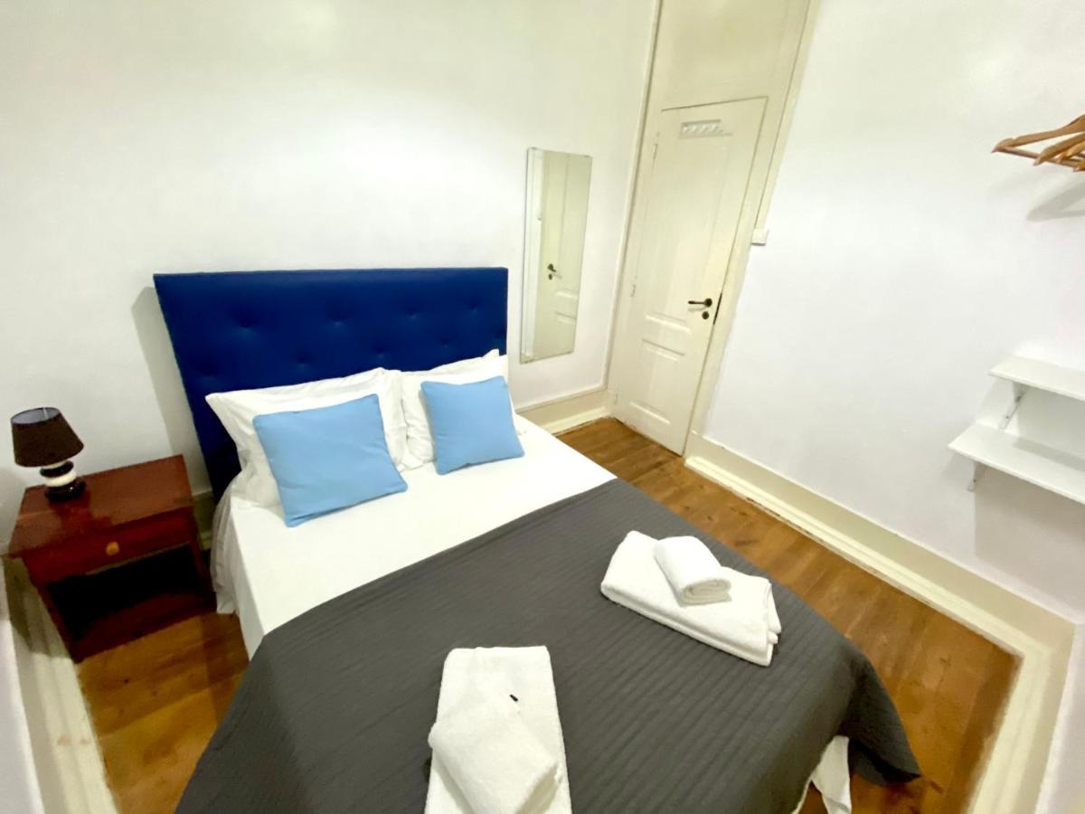 ליסבון Relax Chiado 3 - Cute Little Double Room With Shared Bathroom מראה חיצוני תמונה