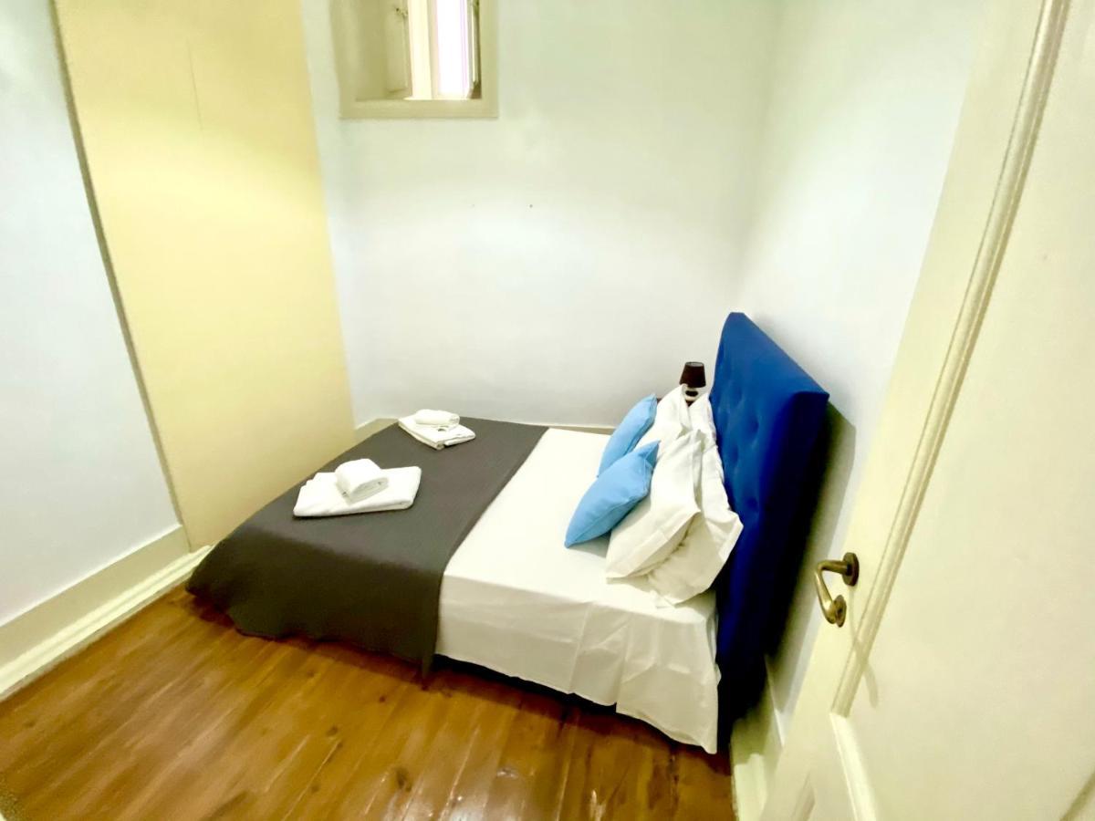 ליסבון Relax Chiado 3 - Cute Little Double Room With Shared Bathroom מראה חיצוני תמונה