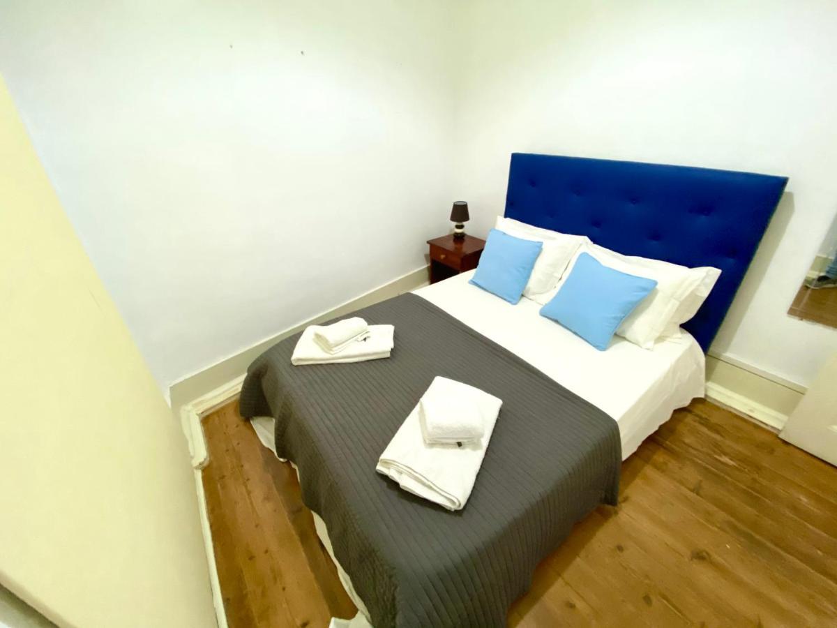 ליסבון Relax Chiado 3 - Cute Little Double Room With Shared Bathroom מראה חיצוני תמונה